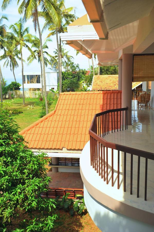 Pura Vida Varkala Exterior photo